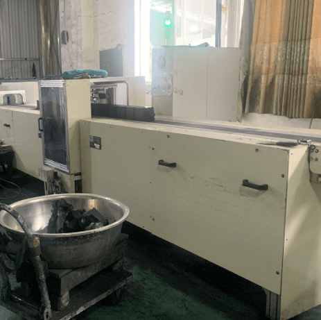 <a href=http://m.wd888.cn/fwzhxt/ target=_blank class=infotextkey>蜂窩活性炭</a>生產(chǎn)車間