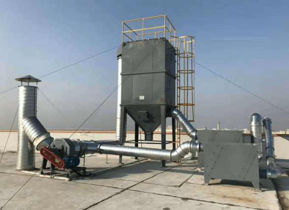 <a href=http://m.wd888.cn/zzhxt/ target=_blank class=infotextkey>柱狀活性炭</a>吸附箱